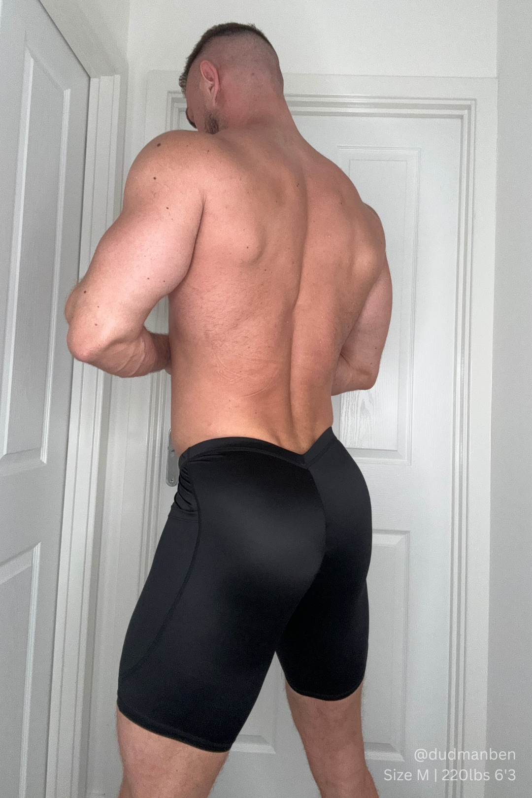 Lustrous Scrunch-Butt 6.5" Bike Shorts -  Midnight Black