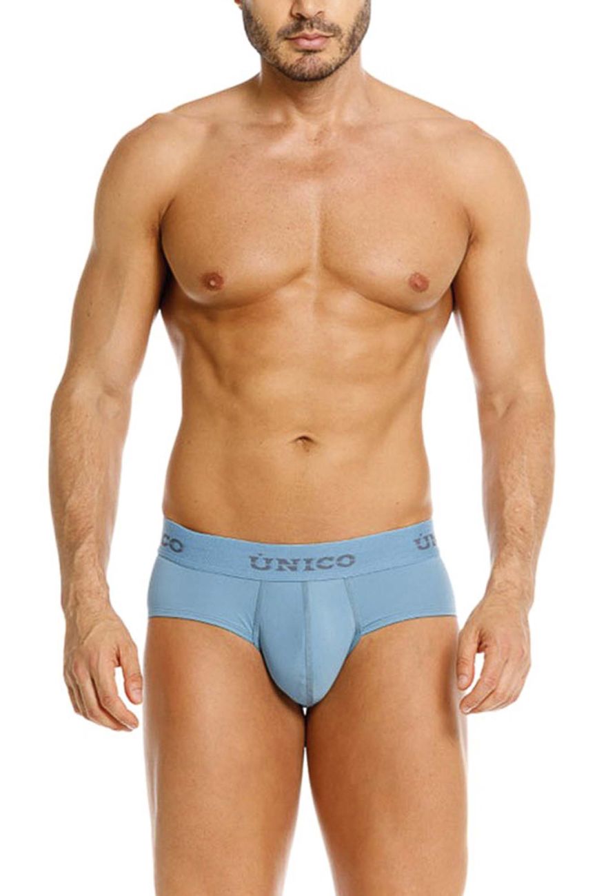 Light blue unico ventisca briefs with a smooth form-fitting design in color 46-blue for comfortable wear