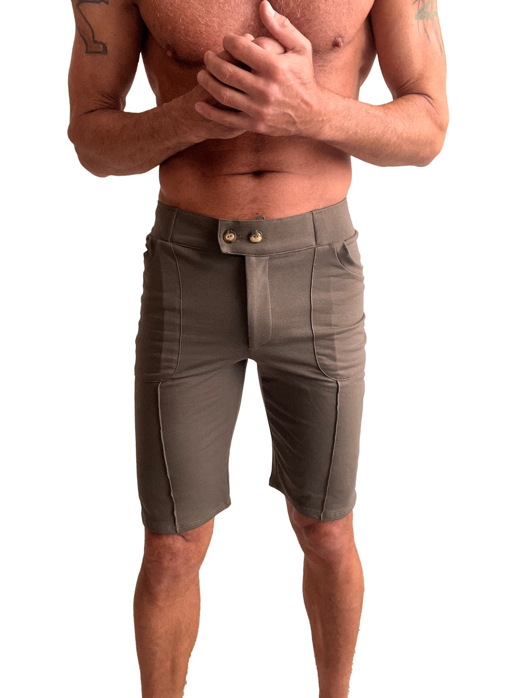 Urban tactical at home dress shorts in army green with tailored khaki design and gold-toned button accents