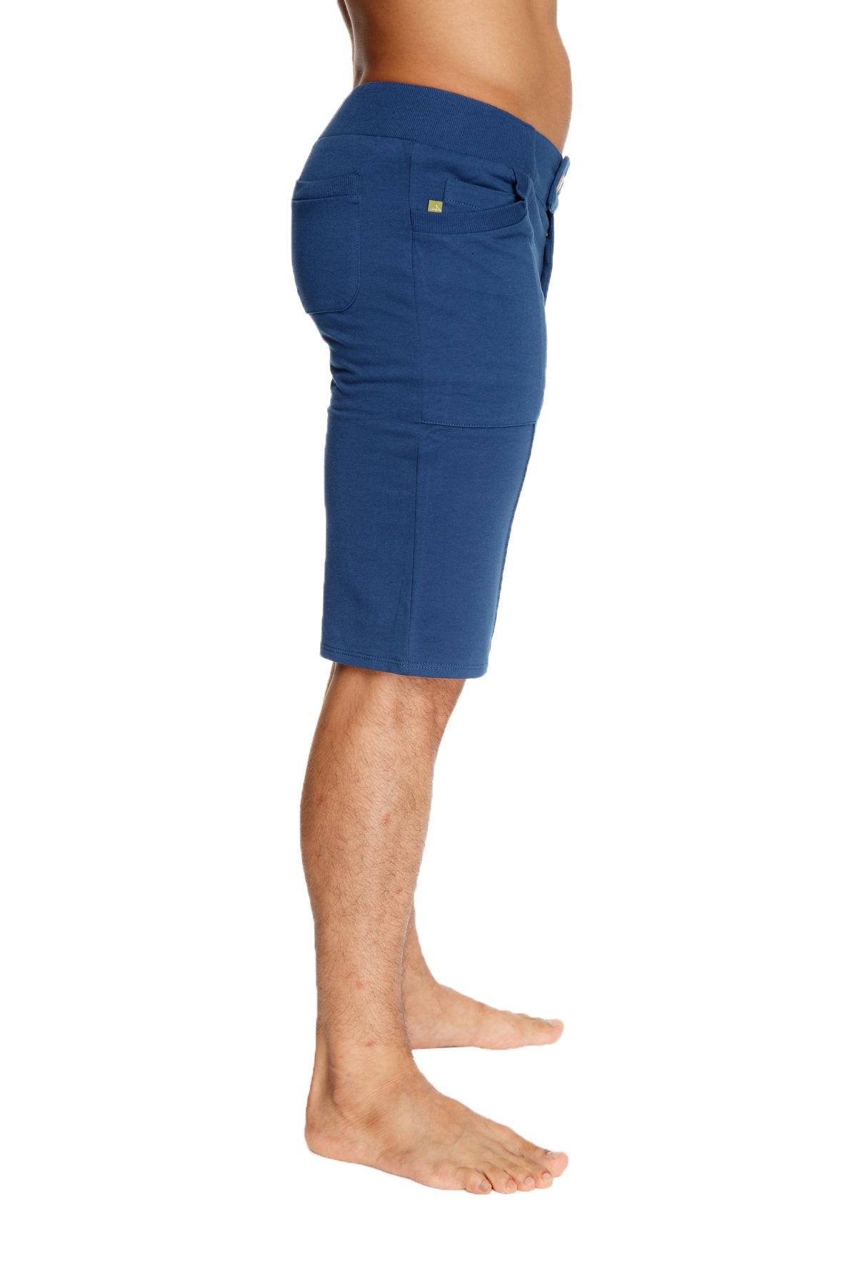 Urban tactical royal blue men’s cargo shorts with multiple pockets and subtle brand logo on the waistband