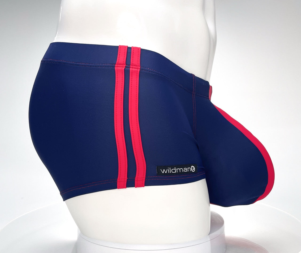 Traje de baño Monster Cock de WildmanT con corte cuadrado, azul marino y rojo