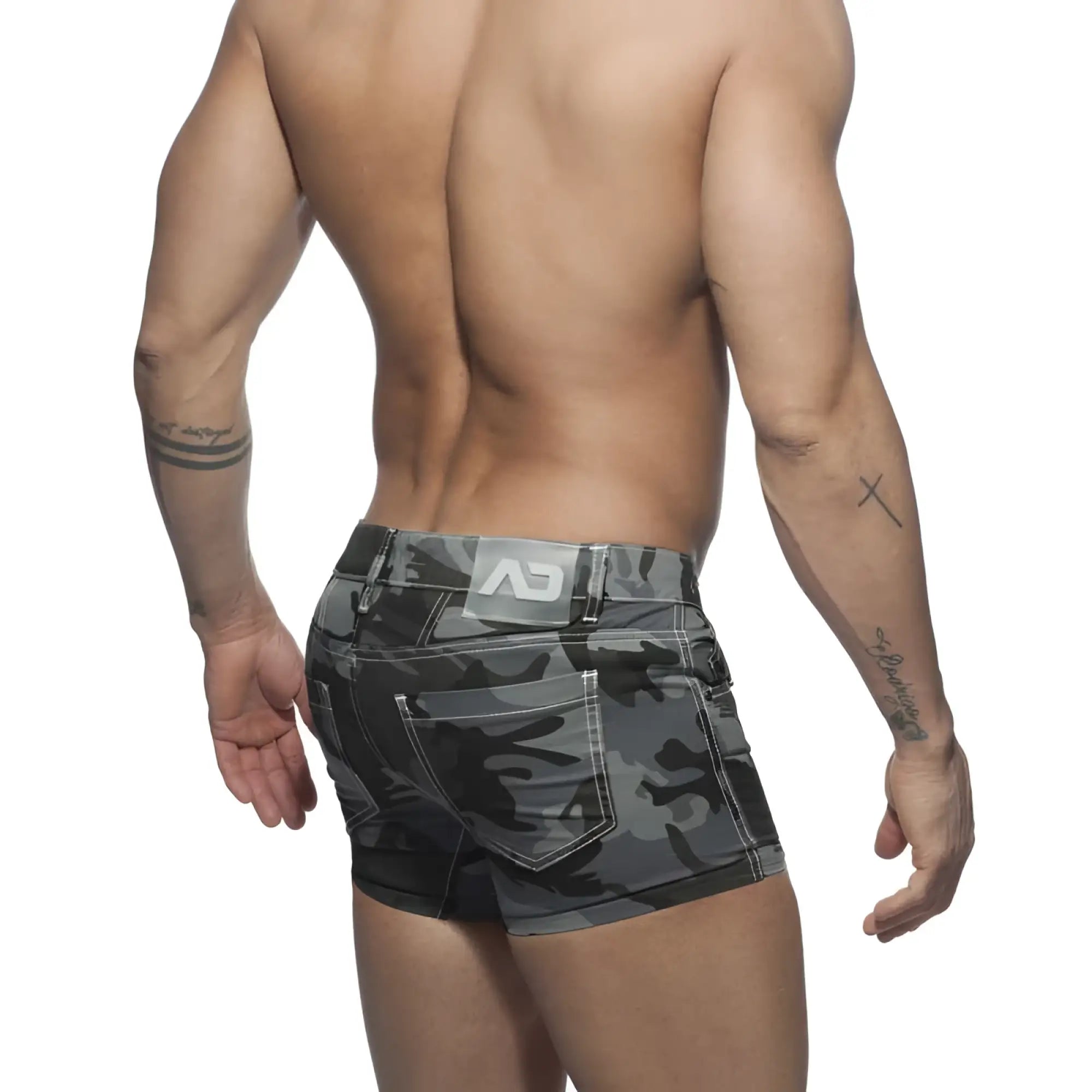 Addicted camo jeans shorts charcoal size 32 with gray camouflage pattern and white logo patch on waistband