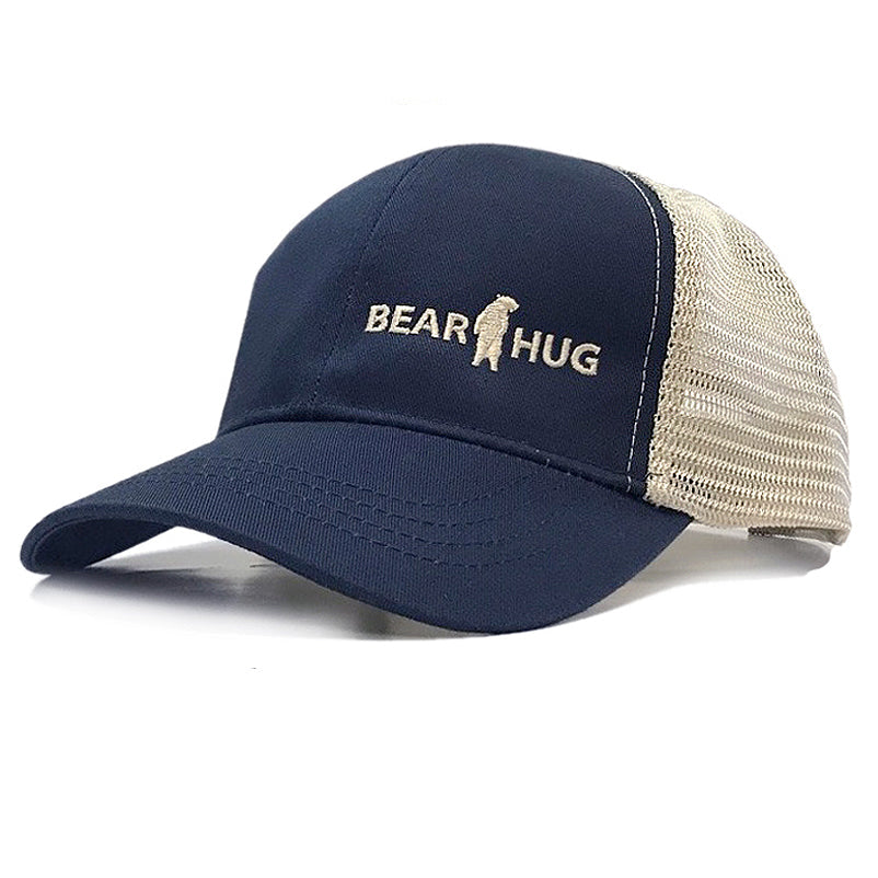 Gorra con abrazo de oso