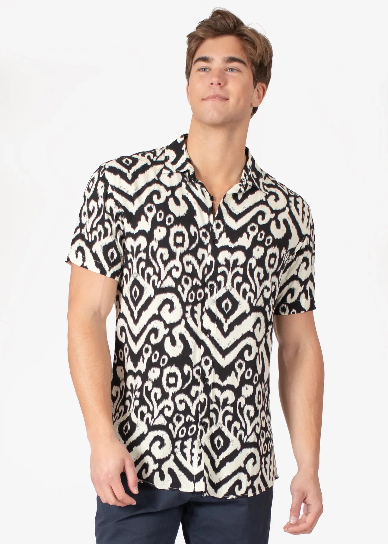 TRIBAL ABSTRACT KURZARMHEMD