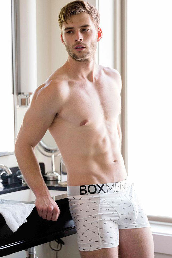 BOX Menswear Feature Fit Allover Logo Boxershorts Unterwäsche Weiß Größe L