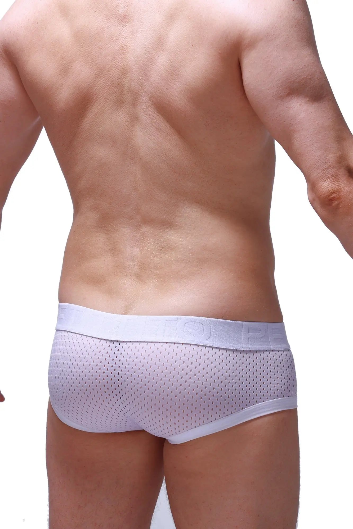 White mesh briefs boxer chill bee white with solid white waistband featuring subtle qube branding