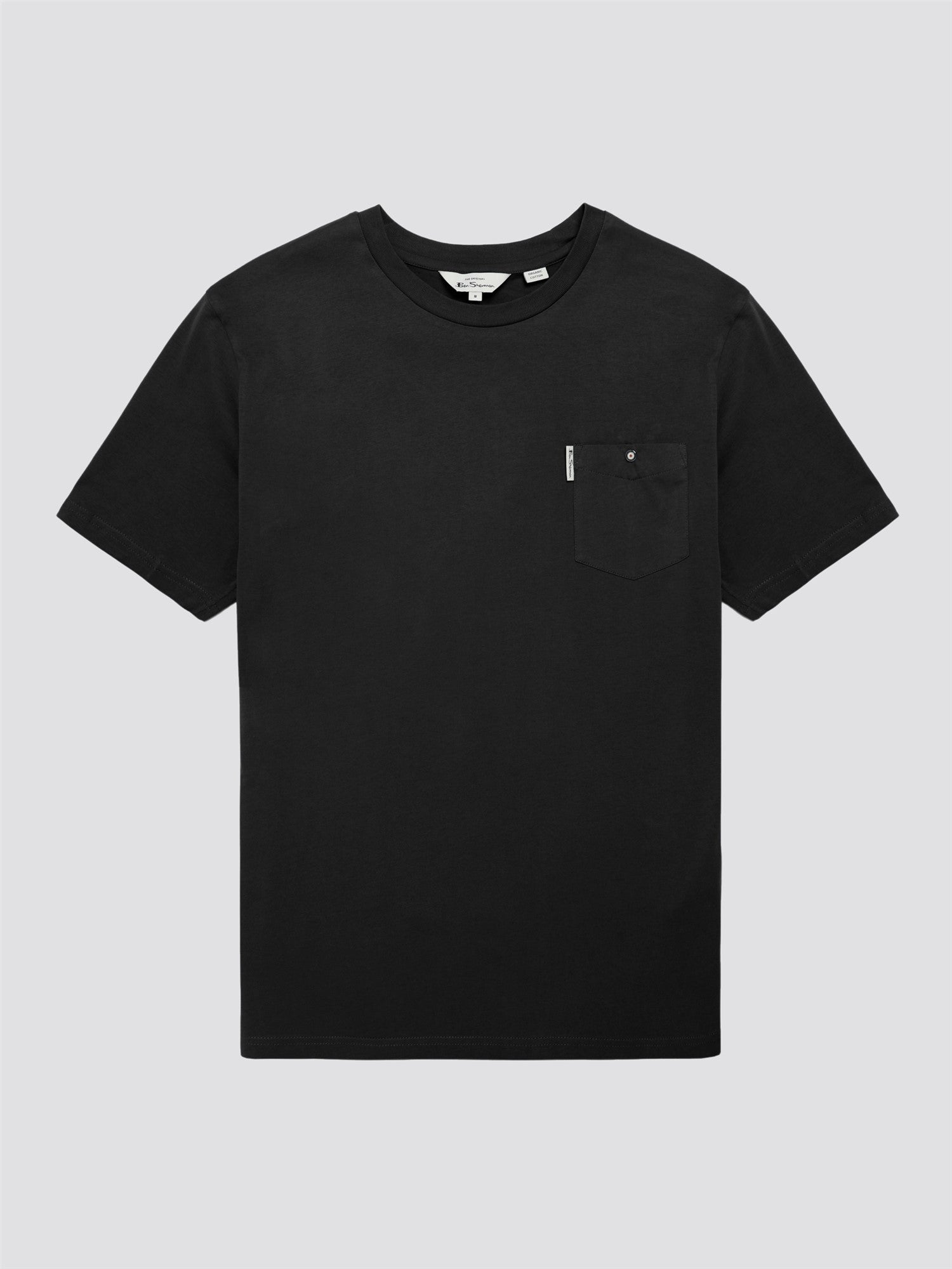 SIGNATURE-T-SHIRT MIT BRUSTTASCHE