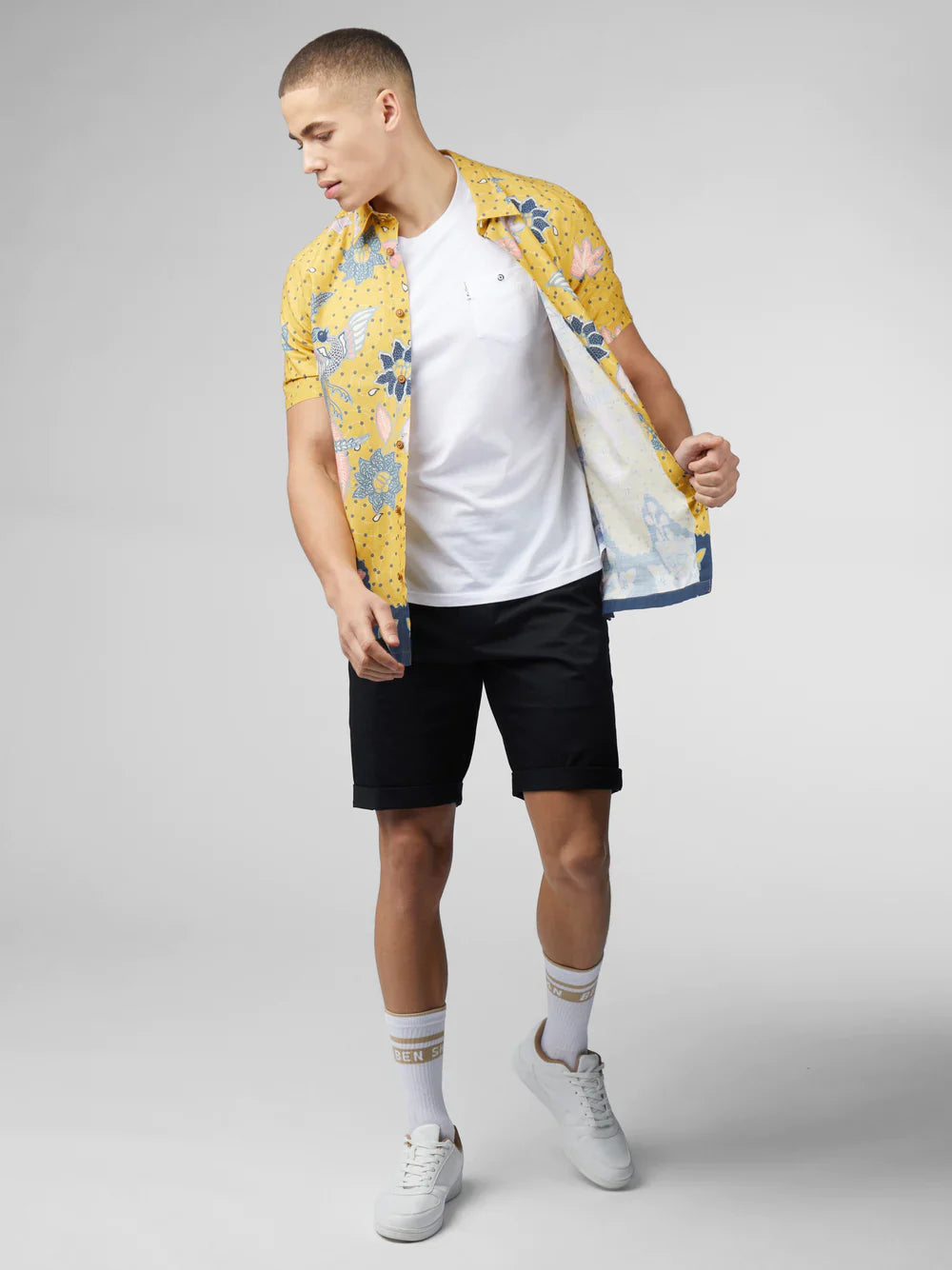 SIGNATURE ABSTRAKTER BOTANISCHER DRUCK