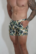 Camouflage fleece shorts in green beige and black with drawstring waistband made of soft fleece material