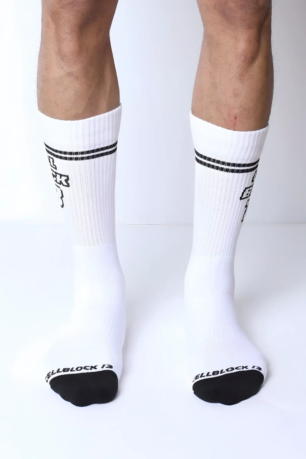 Starter crew socks white cotton with black toe caps and two stripes featuring subtle logo on each leg