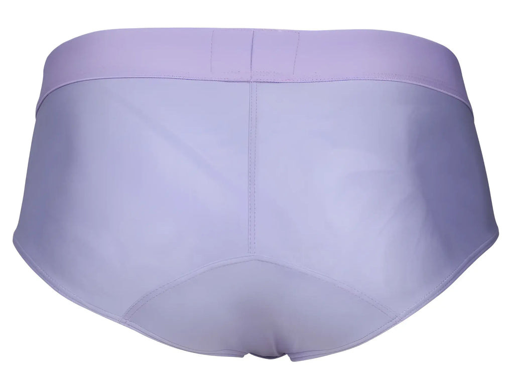 A pair of clever 1776 venecia briefs in lilac with seamless smooth fabric and subtle stitching details