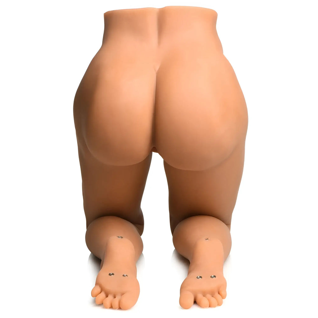 Curve Toys Male Sex Partner: A tan, kneeling lower-body mannequin showing buttocks and feet with metallic screw details.