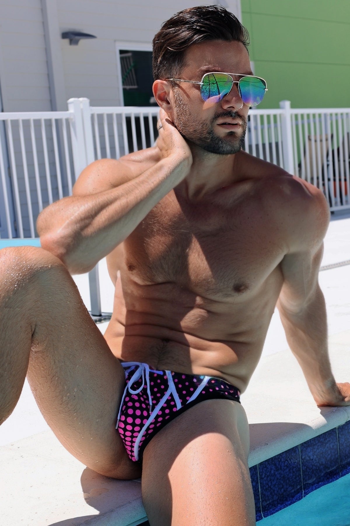 Daytripper Swim Thong - Pink Poppers