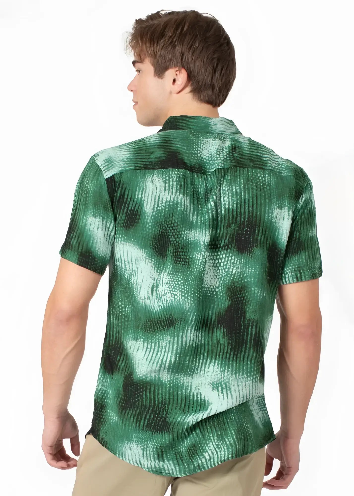 Diffuse abstract s/s shirt green and black tie-dye short-sleeved button-up with textured wavy pattern