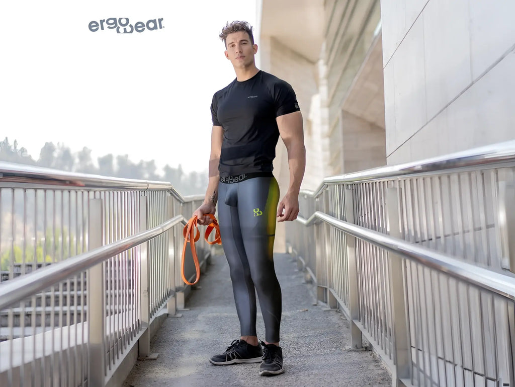 Black and green ergowear ew1604 max se compression leggings with subtle thigh logo in gray-green color