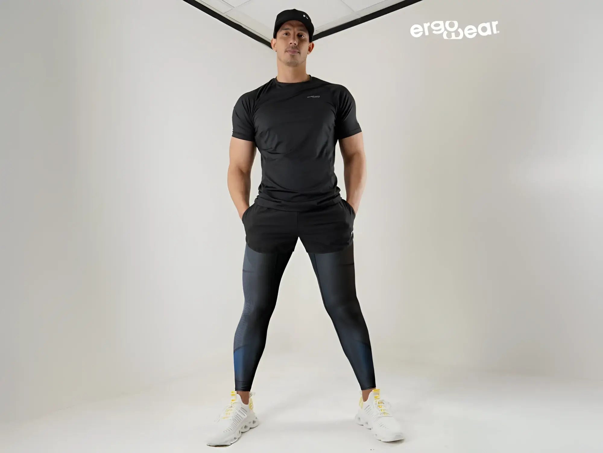 Ergowear ew1606 max se dark gray athletic leggings with a subtle gradient finish and sleek form-fitting design