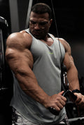 Jed North schnelltrocknendes Bodybuilding-Workout-Stringer-Tanktop – Hellgrau mit Neon-Logo