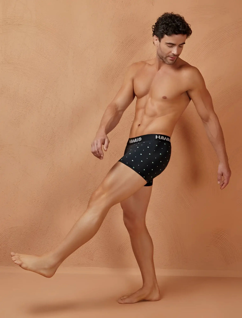 Black h&m men’s microfiber briefs with white polka dots hawai 42570 trunks front view