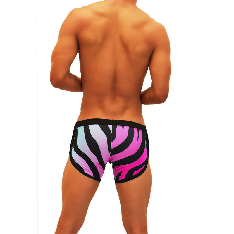 Bañador tipo short con tirantes y escote festoneado Icker Sea Zebra, color fucsia COB-19-05
