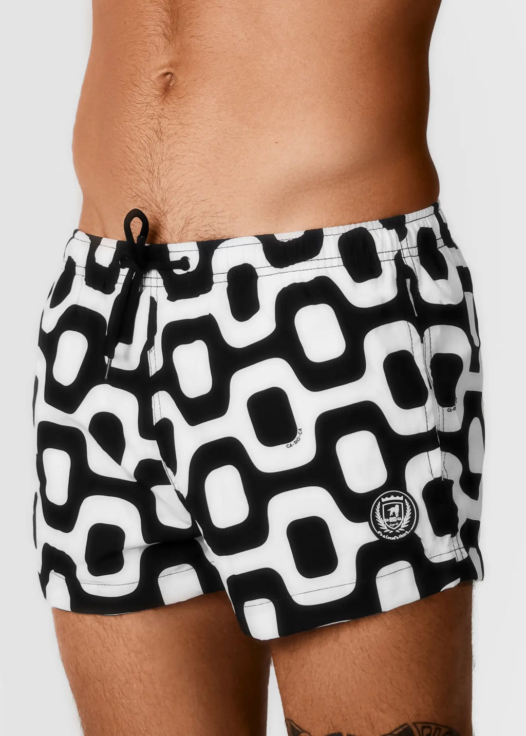 Black and white geometric patterned Ipanema pavement shorts with drawstring waistband for casual wear