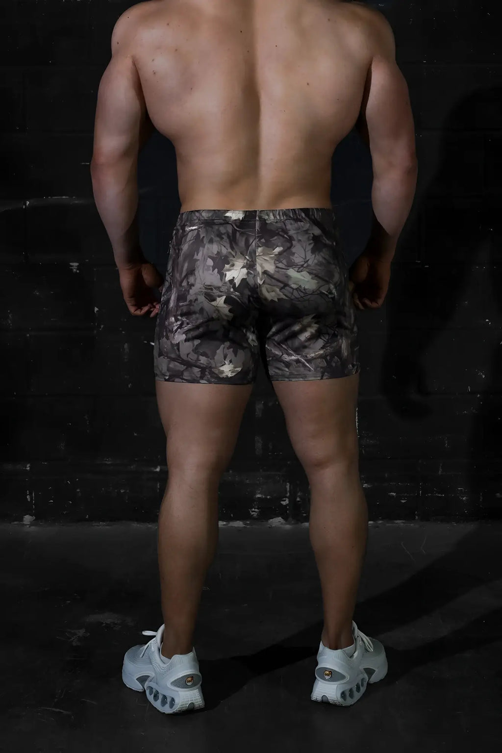 Jed North agile bodybuilding 4 inch shorts in hunter camo with zipper pockets in dark green brown and gray blend