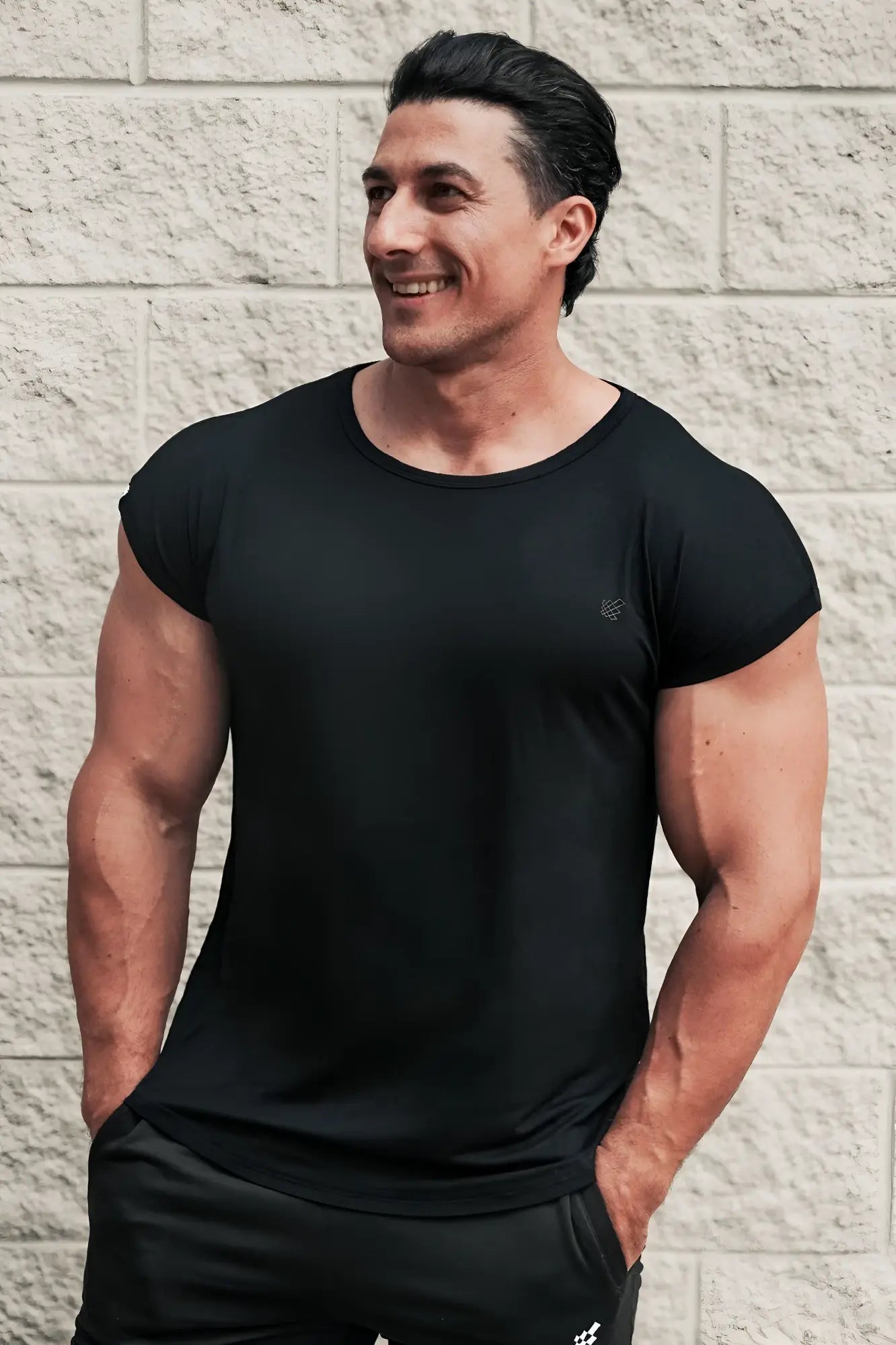 Black Jed North Evolve Cap Sleeve Muscle T-Shirt 2.0 with short sleeves and small embroidered logo on left chest