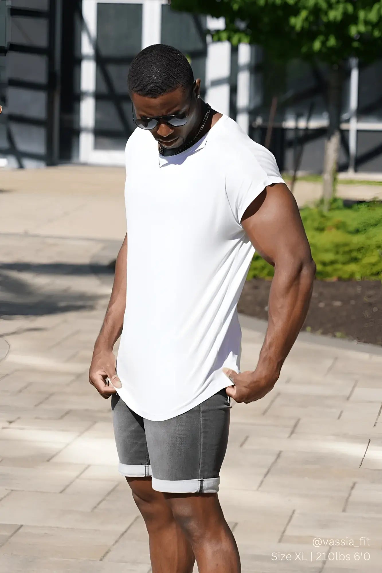 Jed North evolve cap sleeve muscle t-shirt 2.0 off white sleeveless athletic tee with relaxed fit and curved hem