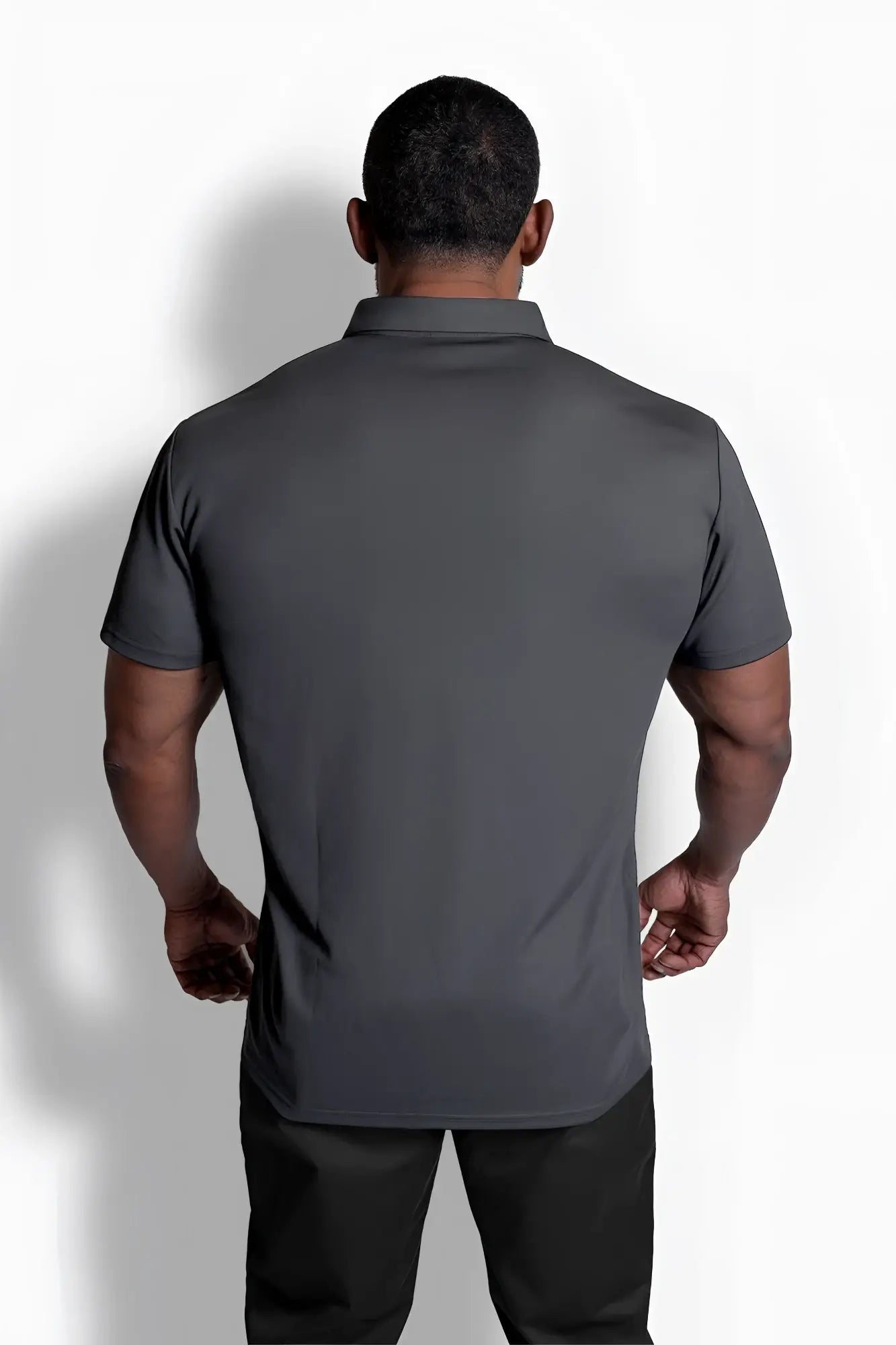 Dark gray fast-dry polo t-shirt with short sleeves classic collar and tailored fit for active wear