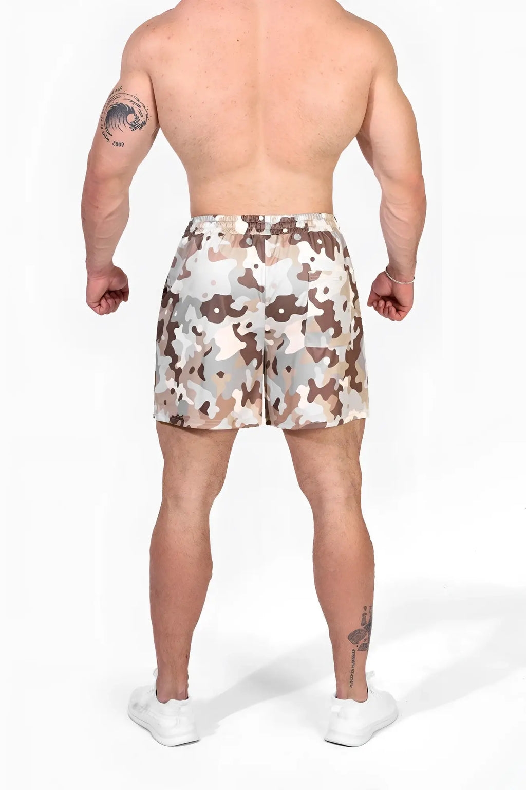 Jed North men’s fast-dry 5 inch training shorts in beige and brown khaki camo pattern for athletic use