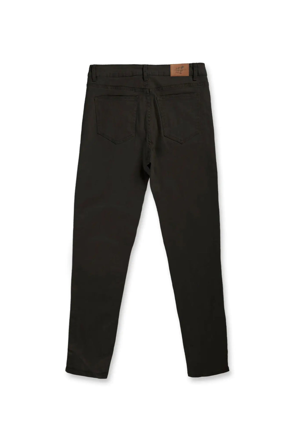 Men’s fitted stretchy black denim jeans with a slim fit and brown leather brand patch at the waistband back side