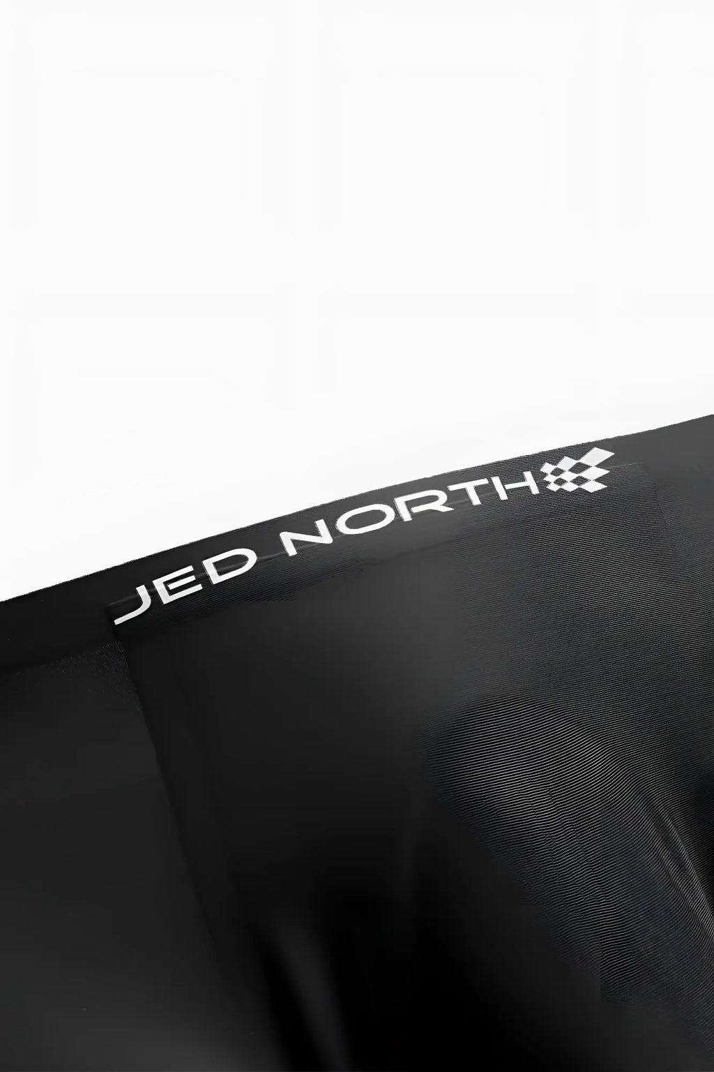 Jed North men’s seamless muscle-fit boxers in black with sleek smooth fabric for comfortable active wear