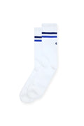 Men’s striped crew socks in white cotton with two navy blue stripes and an embroidered side logo
