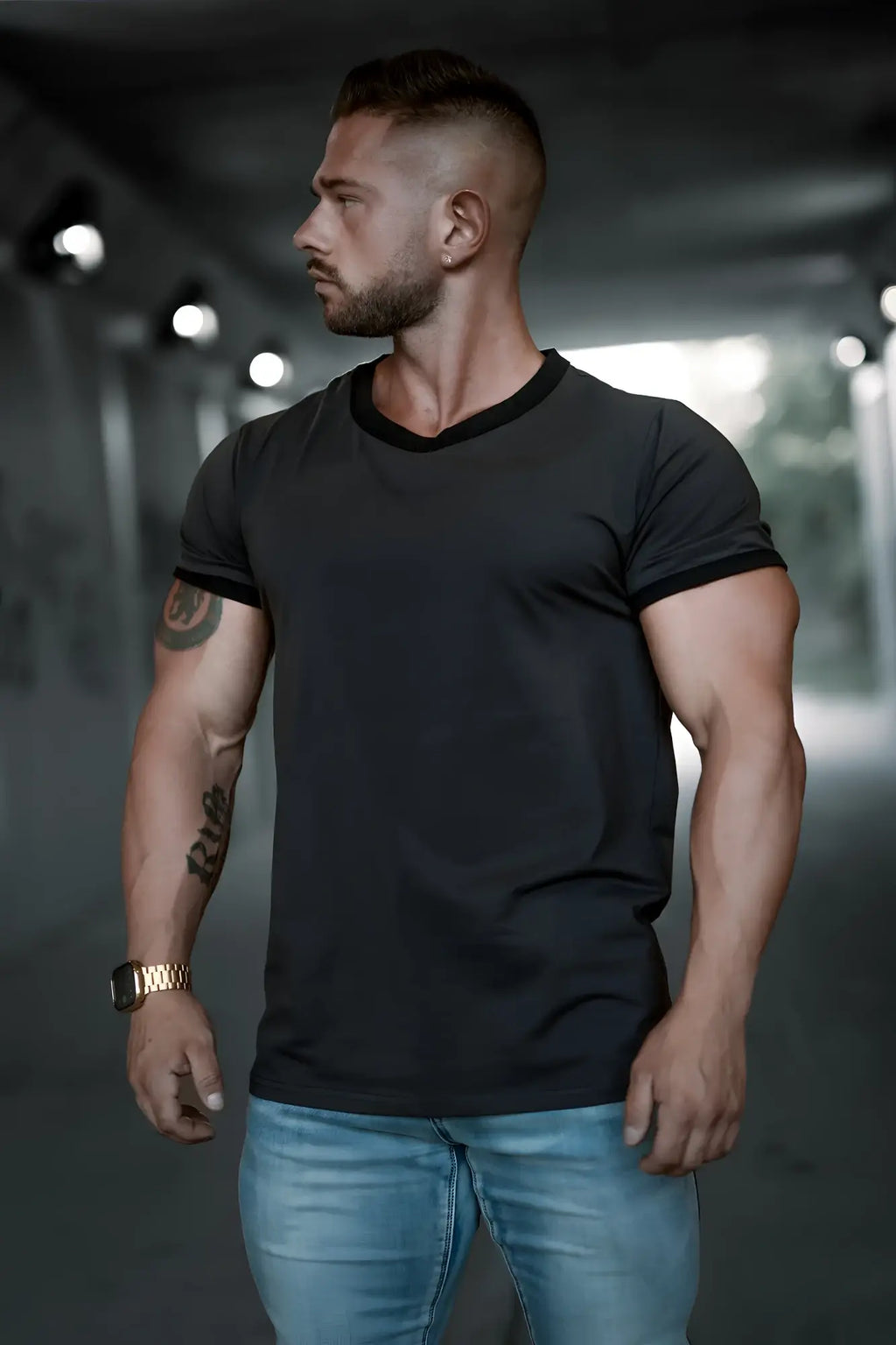 Muscle-fit ringer t-shirt in stone gray with black v-neck and contrasting black trim on collar and sleeve cuffs