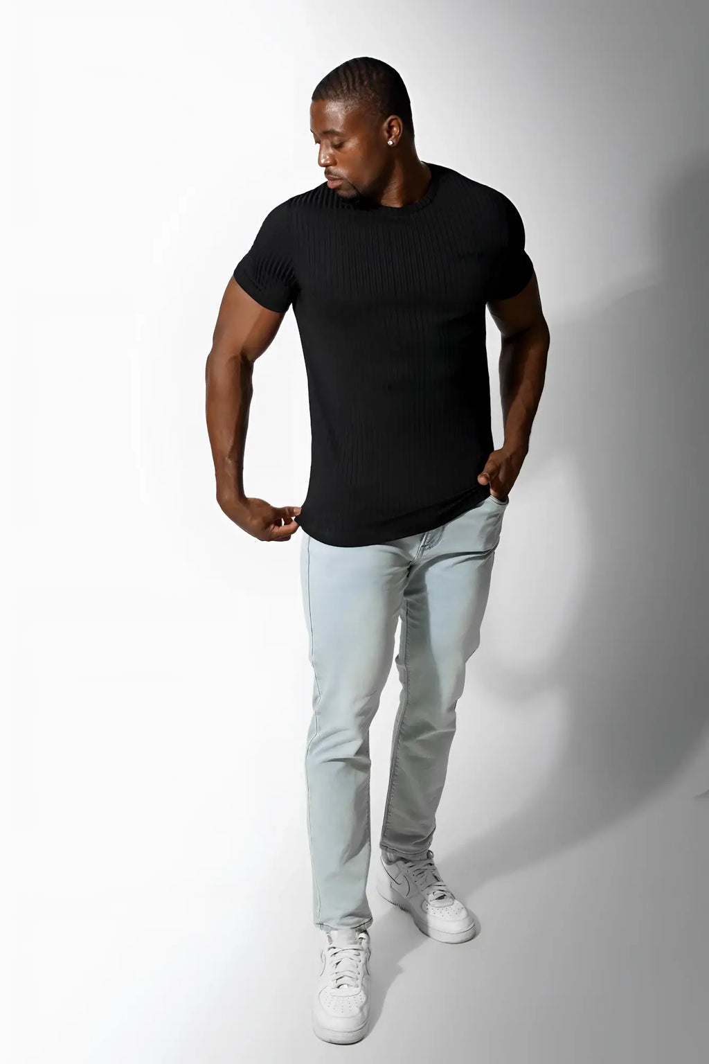 Jed North ribbed muscle-fit t-shirt in jet black with short sleeves and ribbed cotton fabric for a fitted look