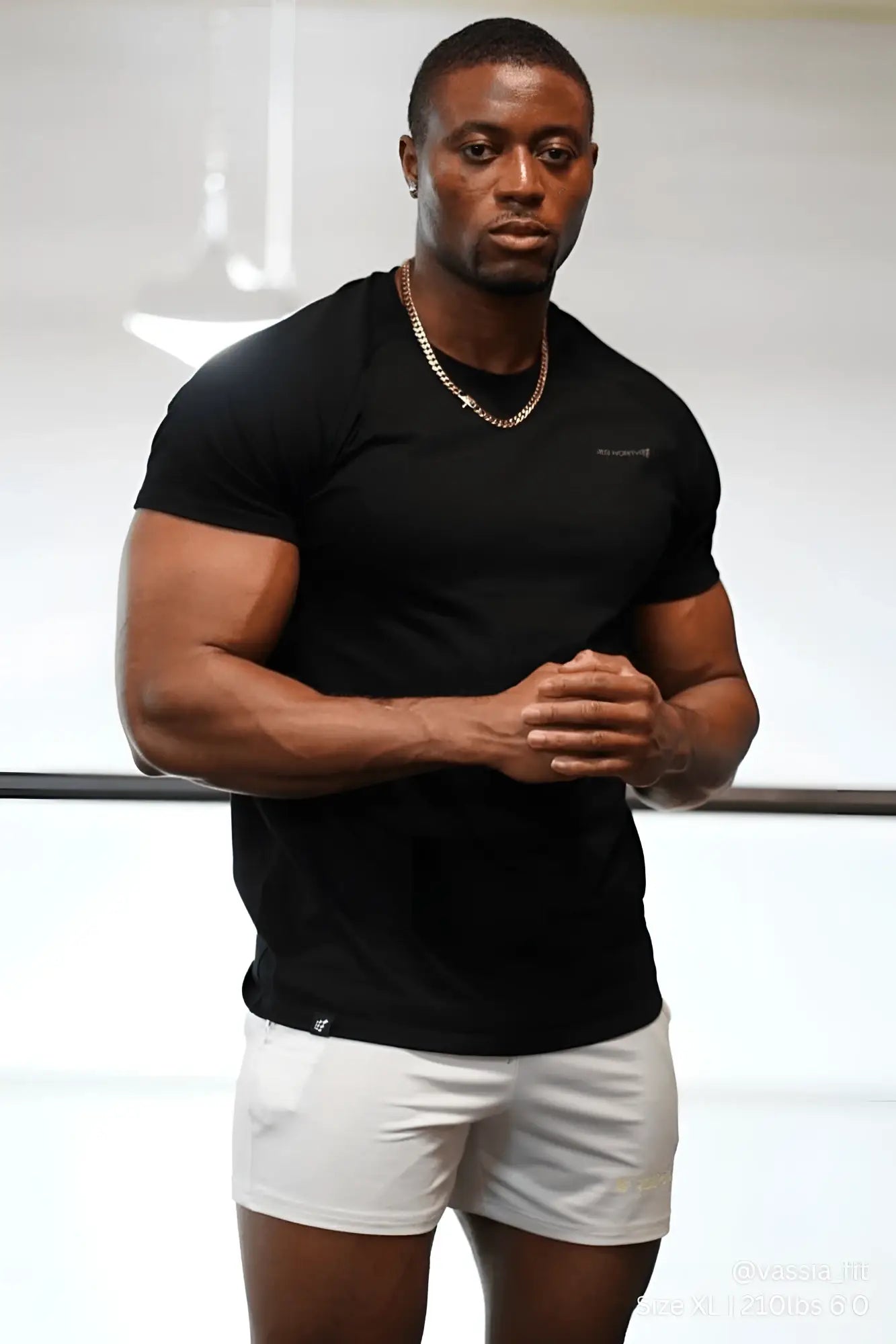 Jed North Titan 2.0 muscle-fit black short-sleeved t-shirt with small chest logo and comfortable fabric