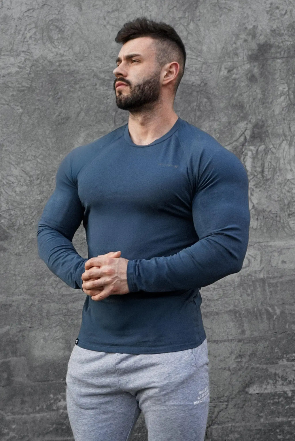 Jed North Titan muscle-fit long sleeve steel blue athletic shirt with crew neck and fitted design
