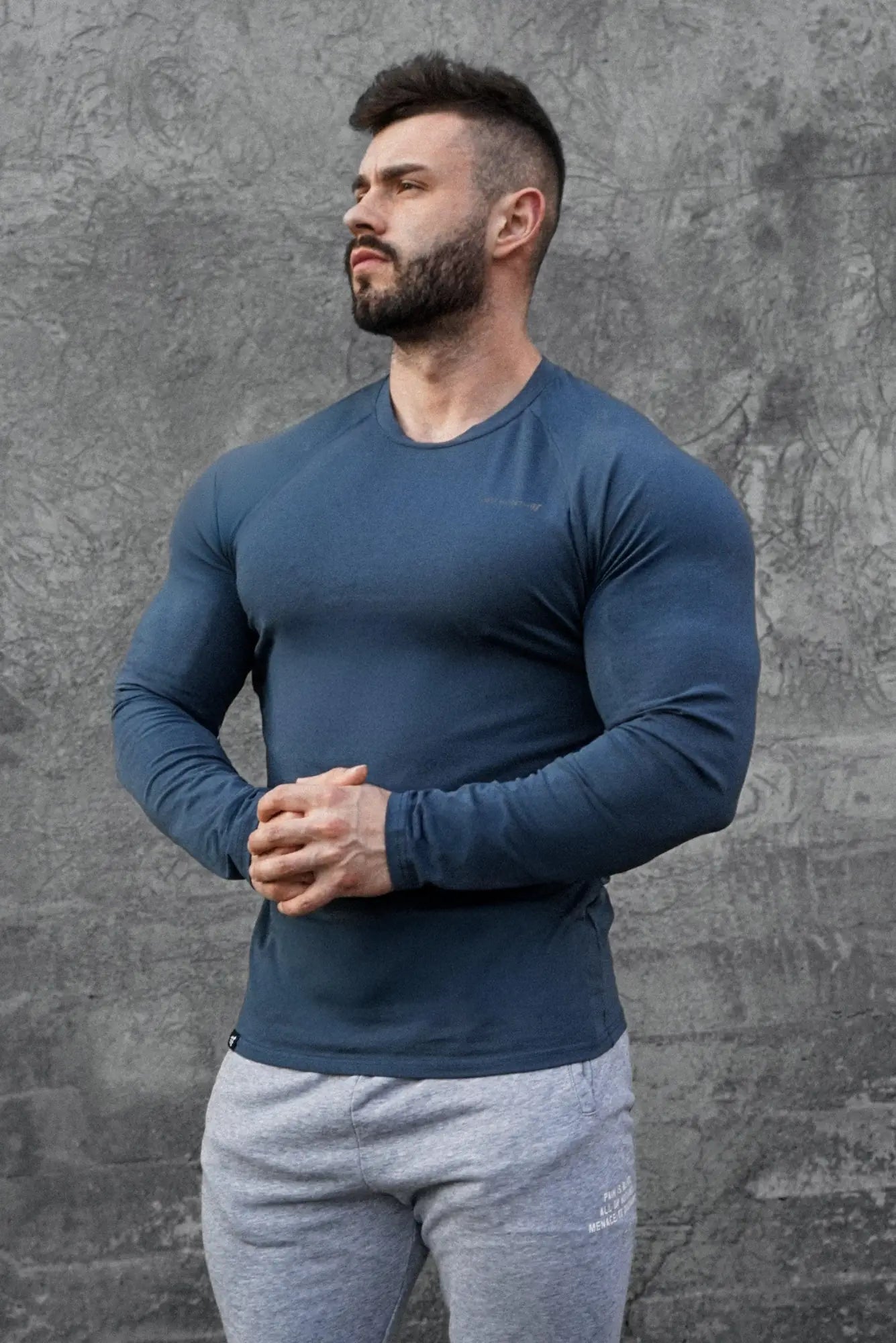 Jed North Titan muscle-fit long sleeve steel blue athletic shirt with crew neck and fitted design