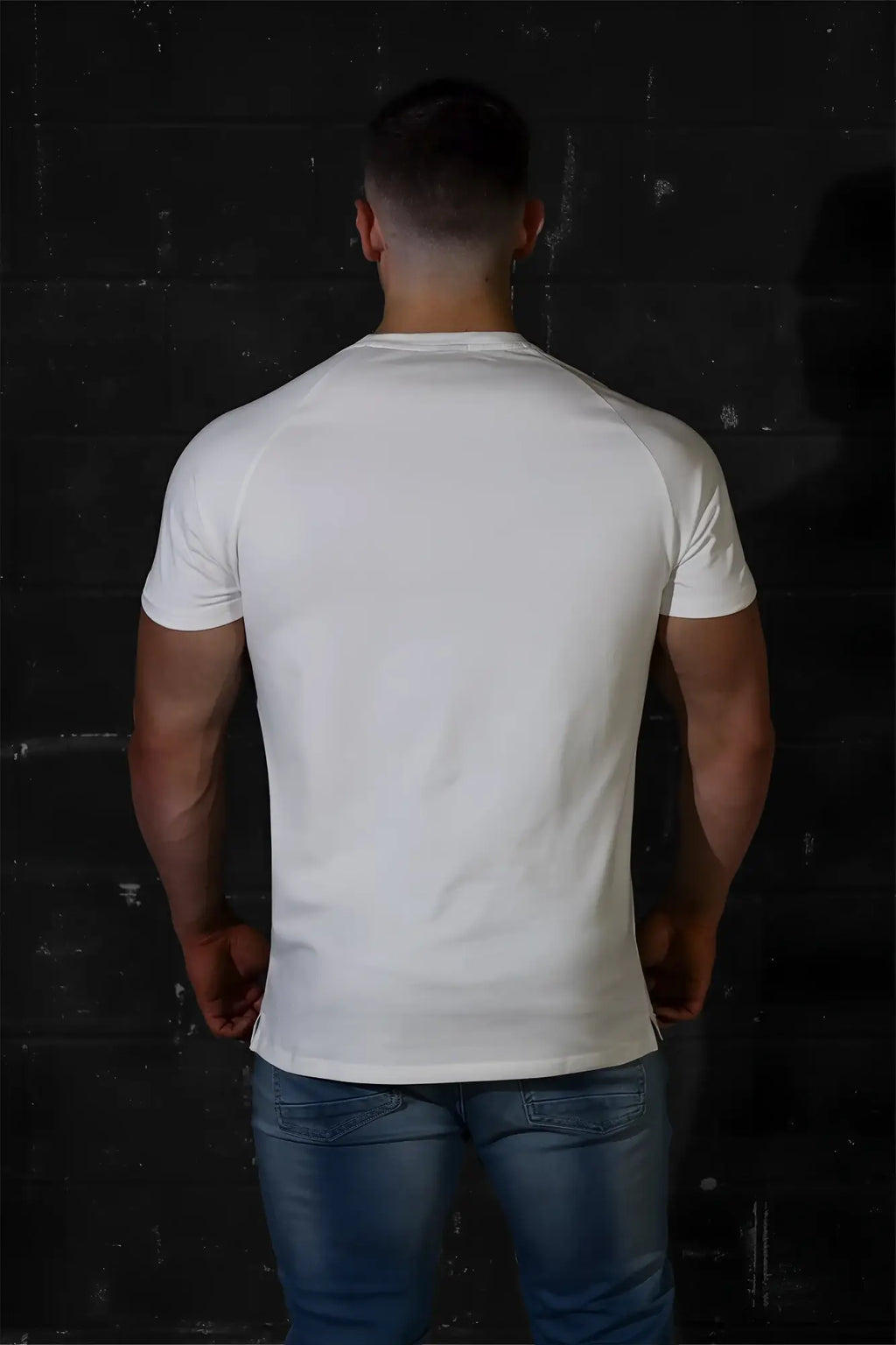 White short-sleeved Jed North muscle-fit t-shirt made of smooth fitted fabric with a crew neck design
