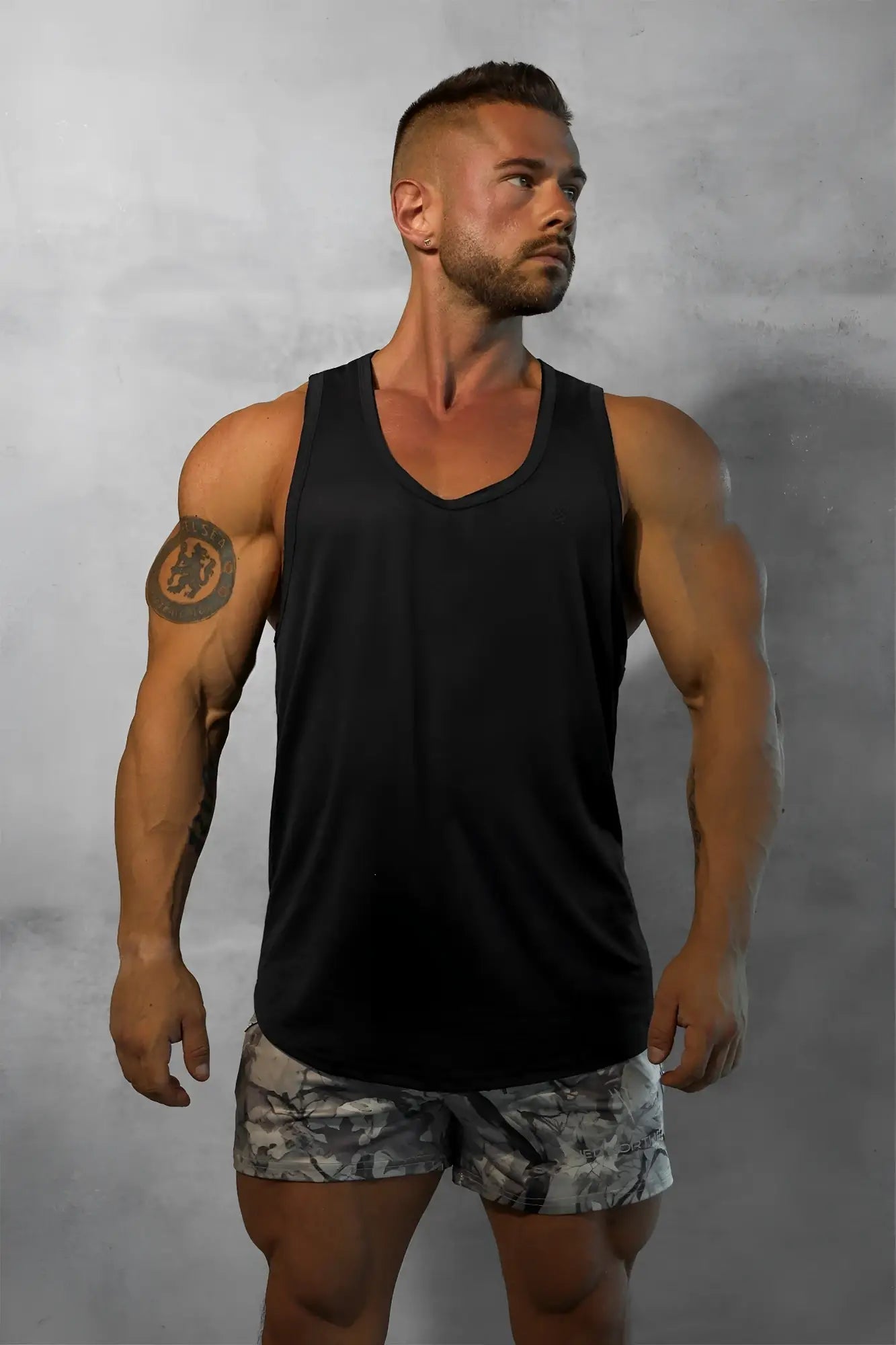 Black sleeveless v-neck vital raw-hem tank top 2.0 made from breathable fabric for active wear