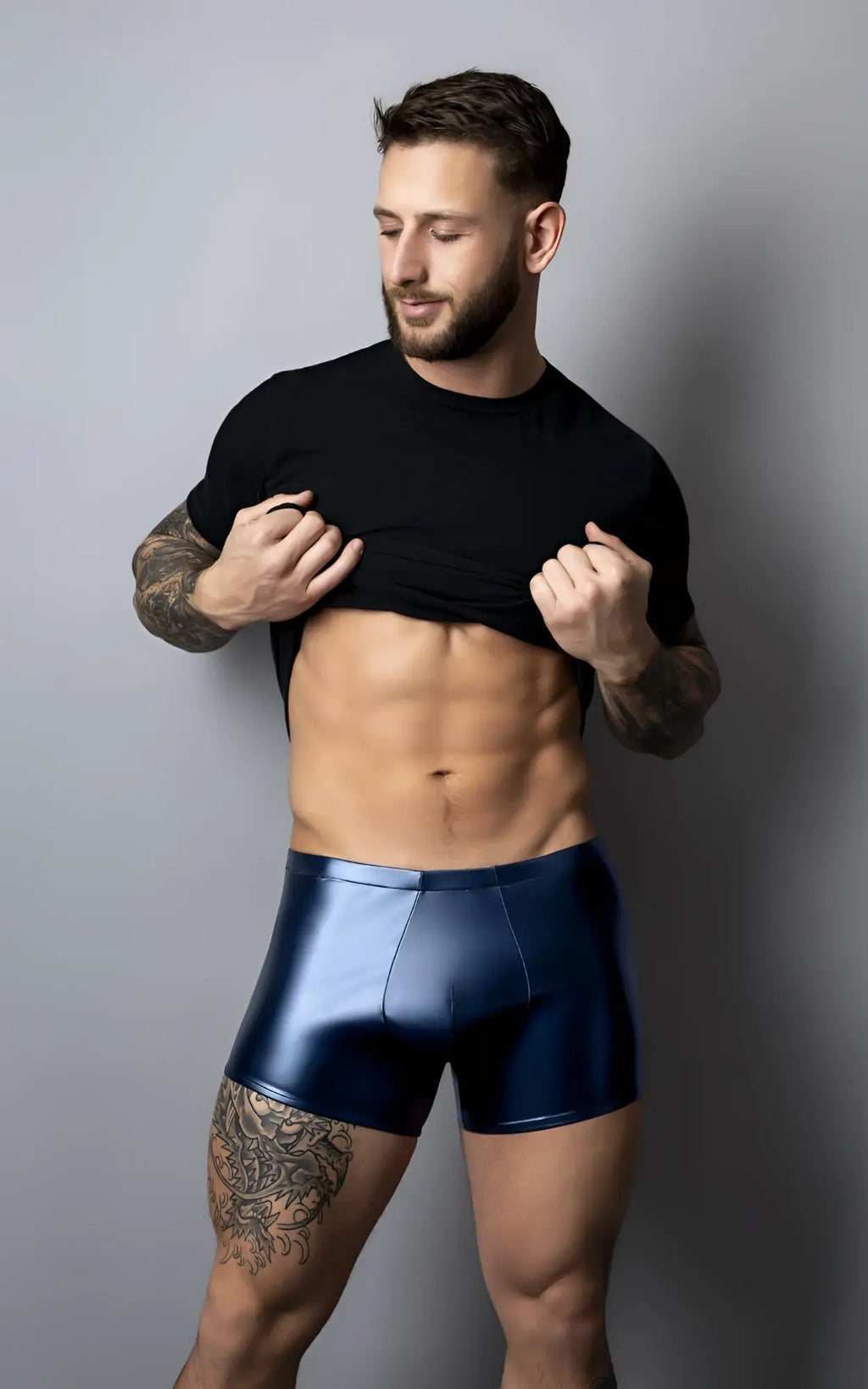Male power 153-301 liquid onyx 2.0 shiny navy blue metallic pouch briefs designed for men