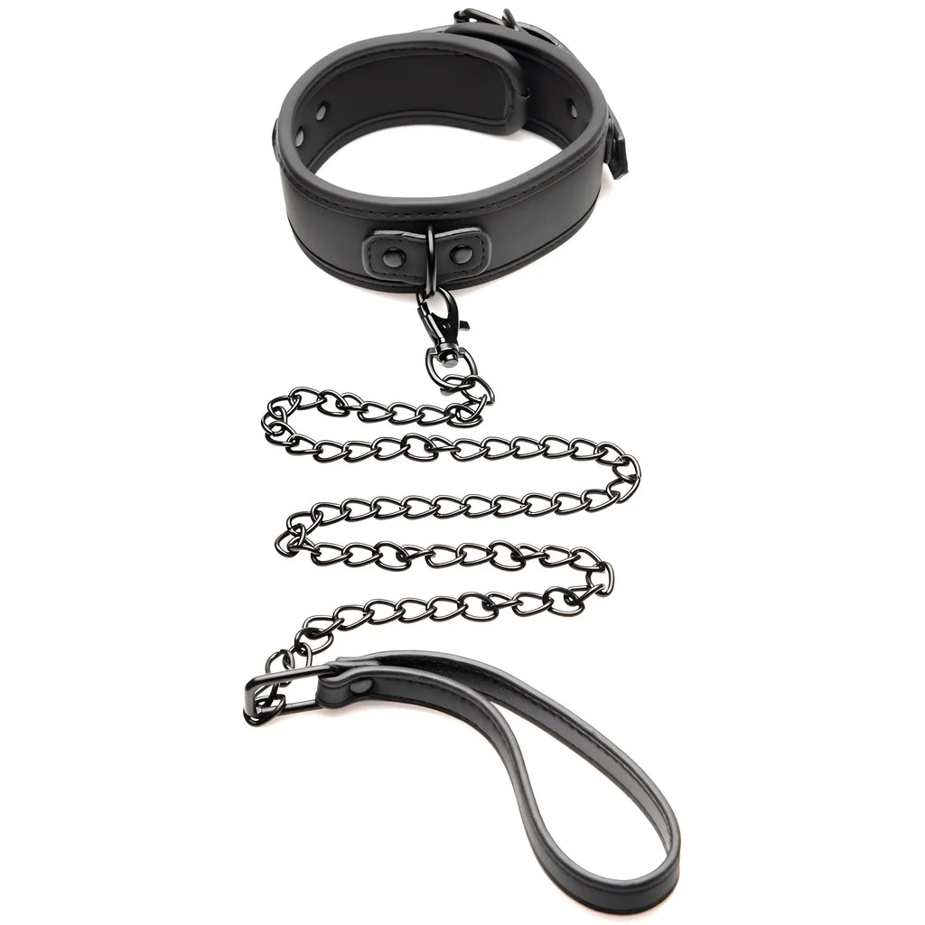 Master Series Master of Kink bondage set: A black leather collar connected to a leash by a dark metal chain.