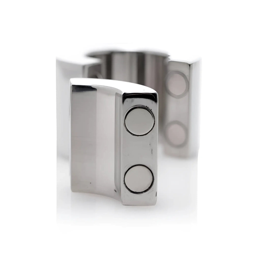 Master Series 40mm magnetic ball stretcher: a polished, silver stainless steel hinged ring with embedded magnets.