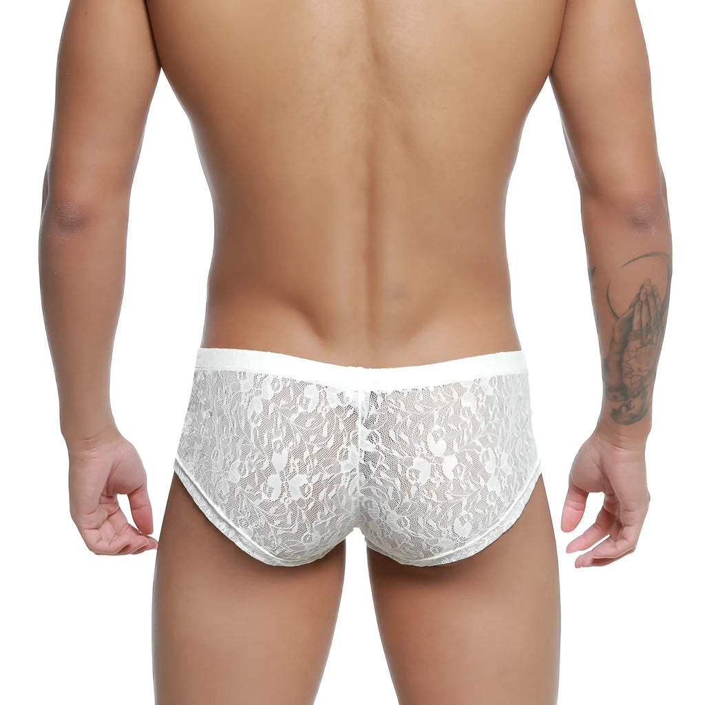 White lace men’s briefs with delicate floral pattern and elastic waistband metroMalewear bordado trunk ivory 2125-57