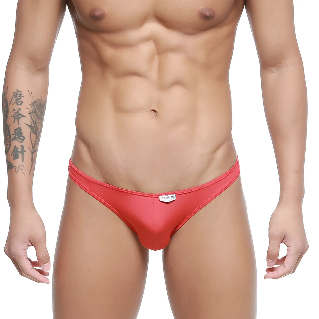 Metro male wear fits bikini red 6603-12 form-fitting men’s briefs in smooth red fabric with a white brand tag at waistband