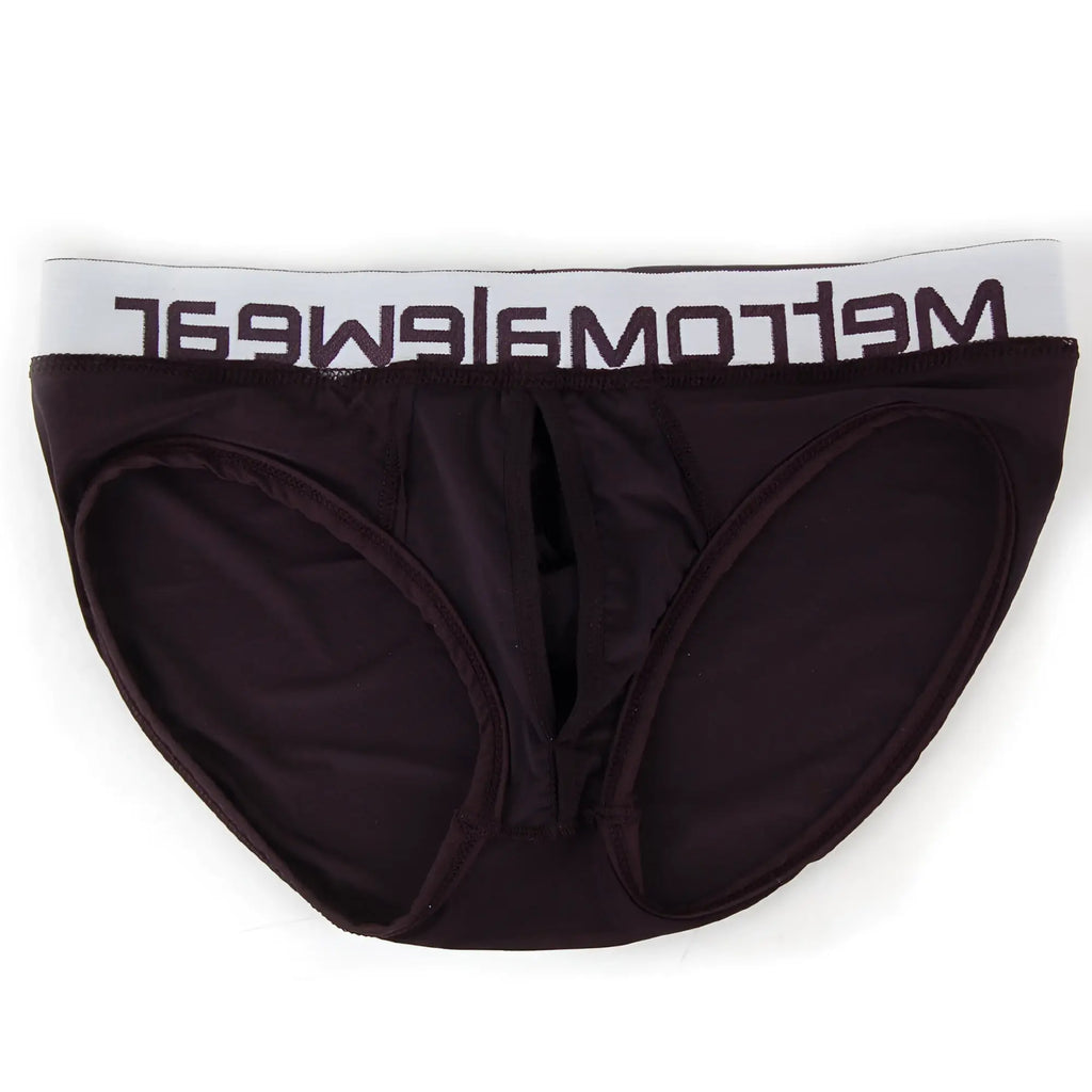 Black men’s briefs with white elastic waistband featuring meltomwear logo for comfortable everyday support
