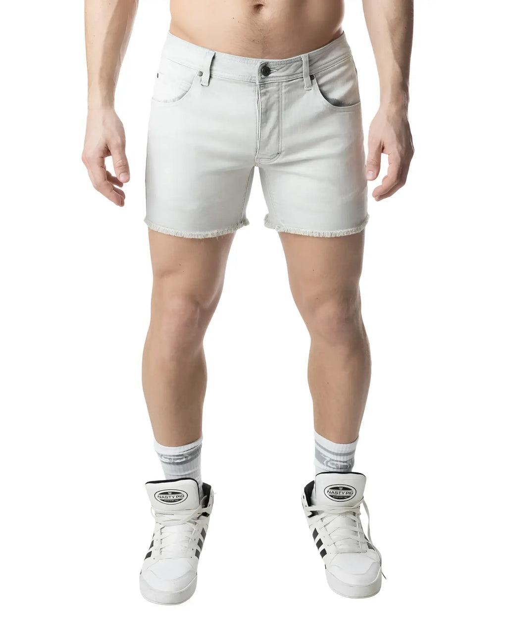 Light-wash denim quad short bleached with frayed hem and classic five-pocket design for casual wear