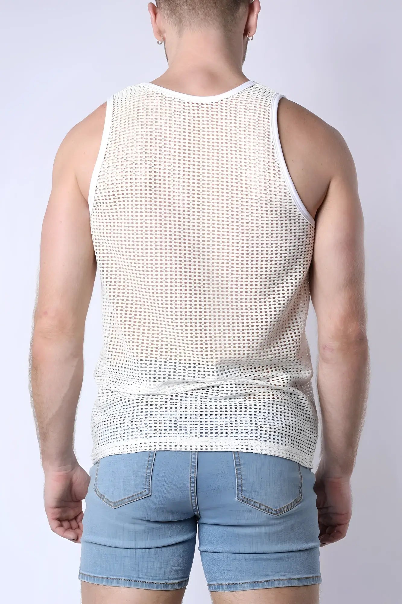 White palm canyon mesh tank top with fitted breathable design made of lightweight mesh fabric