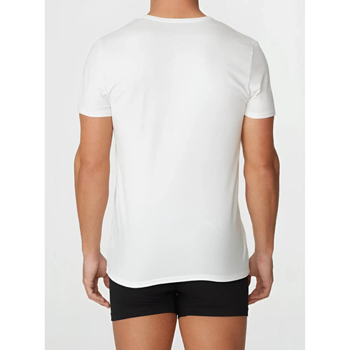 White crew-neck t-shirt with short sleeves made of soft cotton fabric by Parker & Max PMFPCS_TCN1