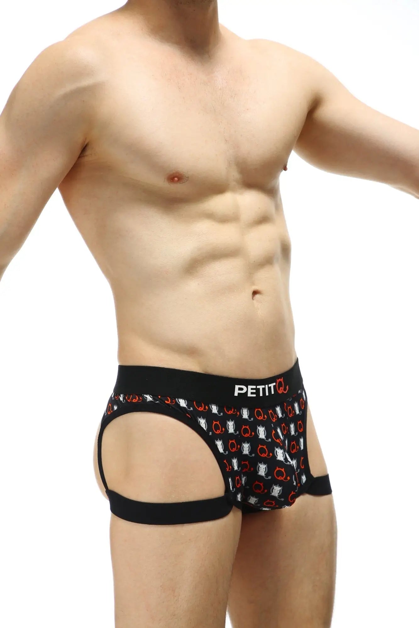 Black and red patterned men’s briefs with petit brand label on waistband from PetitQ Boxer Poggio Millesime collection