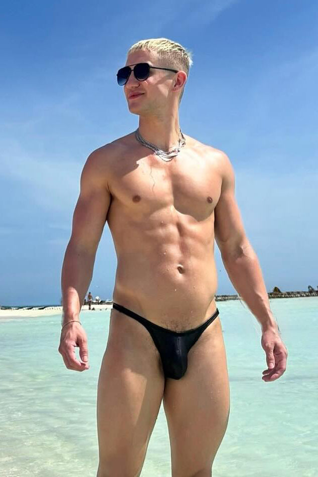 JJ Malibu Weiche Scrunch-Butt-Slips aus veganem Leder - Black Liquorice